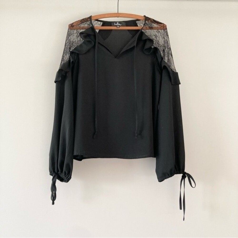 Lulu's‎ Black Lace Long Sleeves Blouse